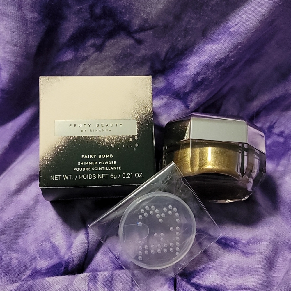 Fenty Beauty Fairy Bomb Shimmer Powder